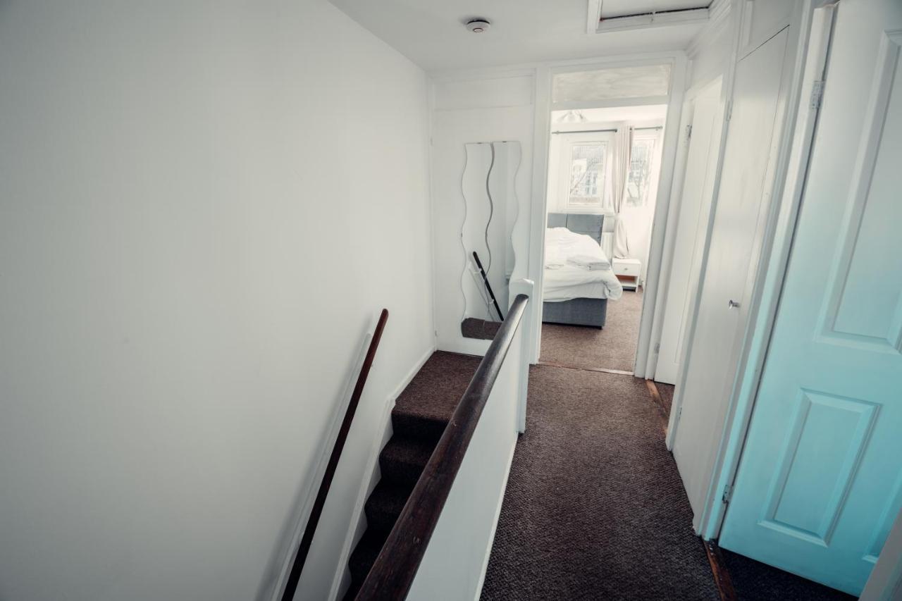 Comfy Home-Wood Green Londra Esterno foto