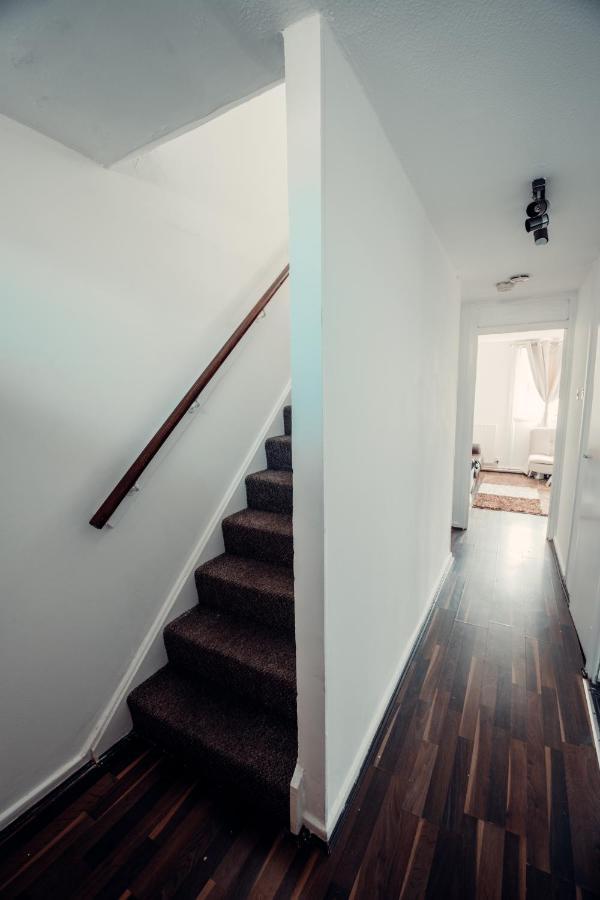 Comfy Home-Wood Green Londra Esterno foto