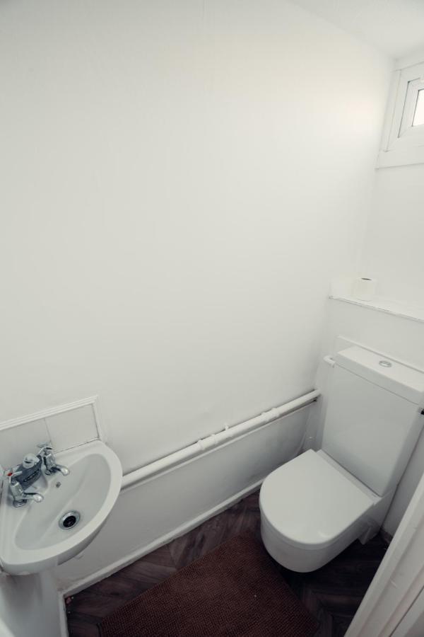 Comfy Home-Wood Green Londra Esterno foto